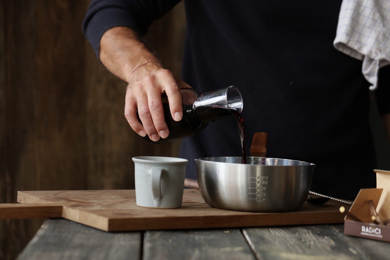 VARM KIRSEBÆR-TODDY